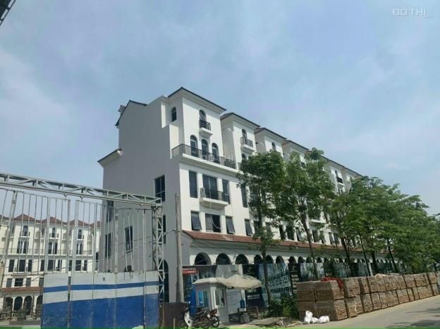 Bán shophouse 5 tầng hướng chính Tây, mặt tiền rộng dự án Sunshine Golden River 